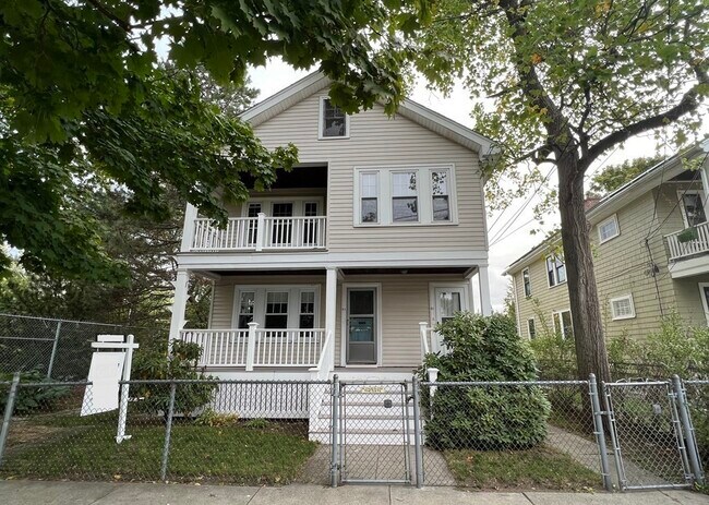Building Photo - 30 Eatonia St