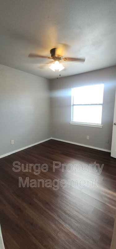 Building Photo - 6721 Loma Vista Dr