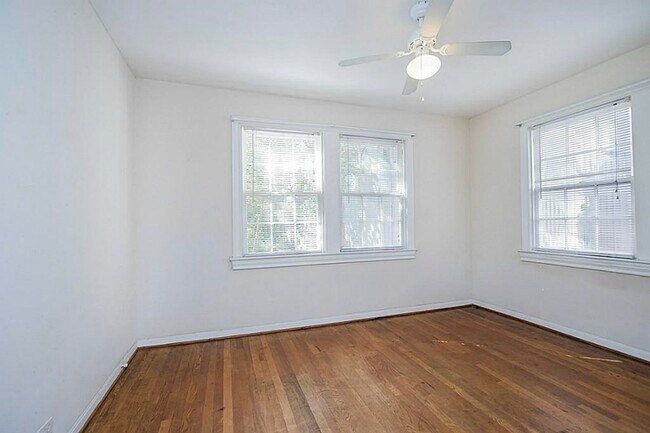 Building Photo - 1843 Branard St