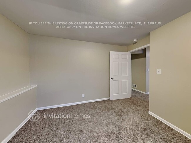 Building Photo - 13601 Cherry Ln