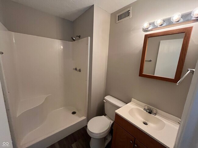 Building Photo - 8114 Jade Ct