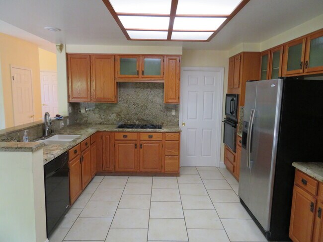 Building Photo - 3212 Bear Creek Dr