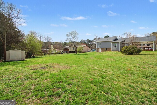 Building Photo - 3907 Lauada Dr