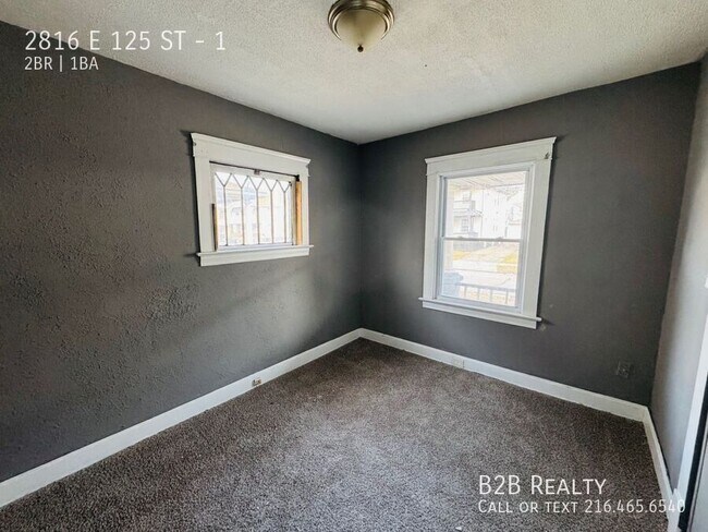 Building Photo - 2816 E 125th St