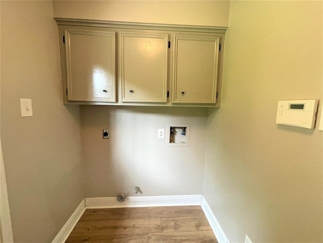 Building Photo - 22907 Provincial Blvd