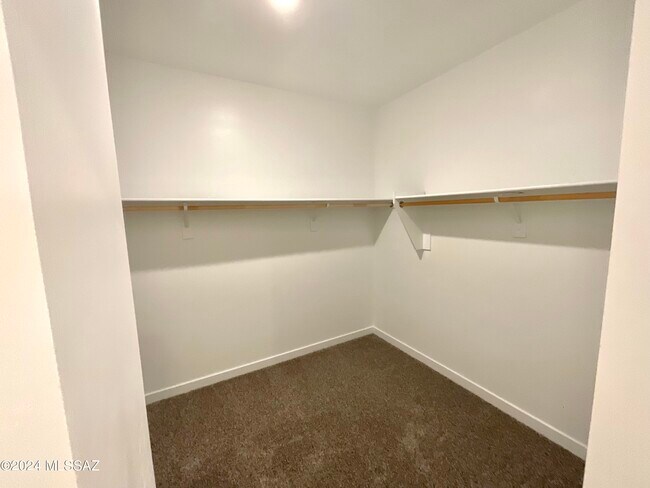 Building Photo - 12815 E Russo Dr