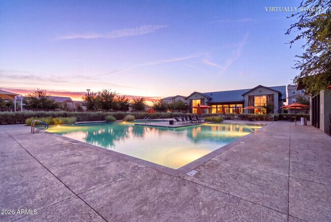 Building Photo - 674 W Flintlock Way