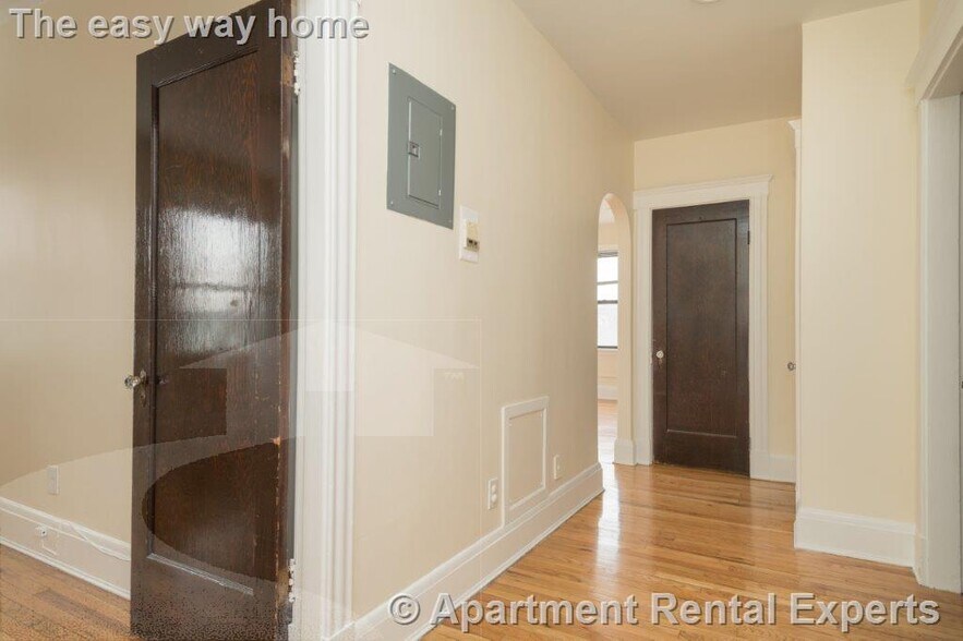 Building Photo - 123 Highland Ave