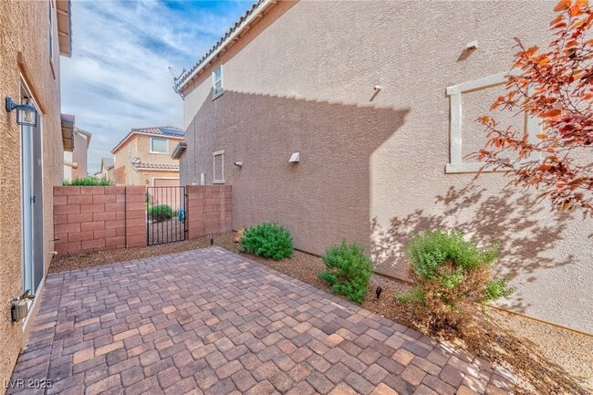 Building Photo - 3158 Teaderman Walk