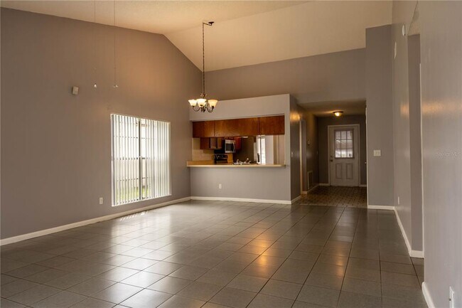 Building Photo - 8273 Cascade Oaks Dr