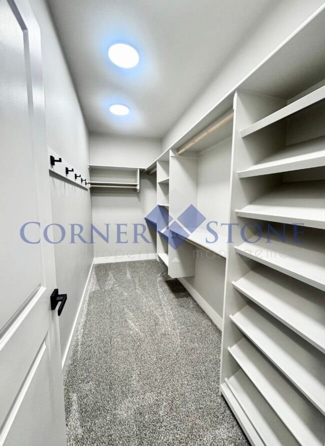 Building Photo - Brand New Duplex in Meridian!