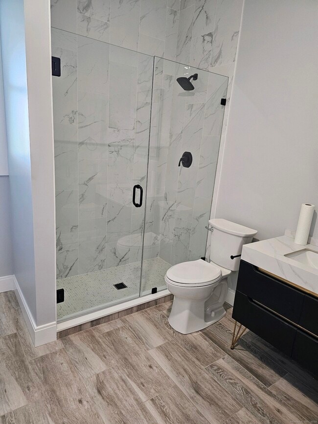 Building Photo - 281 Pequot Ave