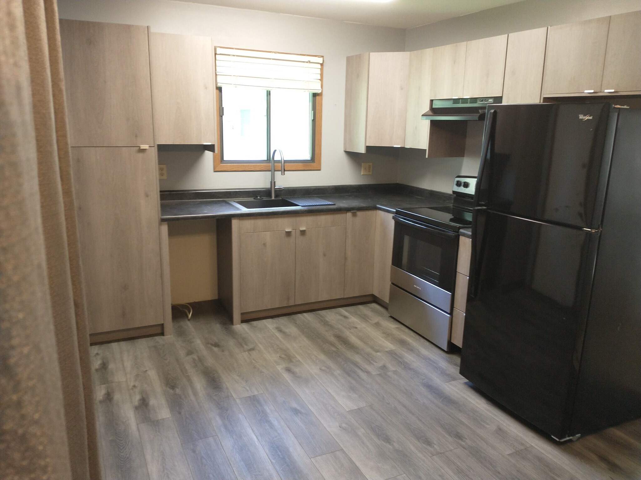 New Kitchen...... just waiting for the dishwasher to arrive - 2713 Adams Ave