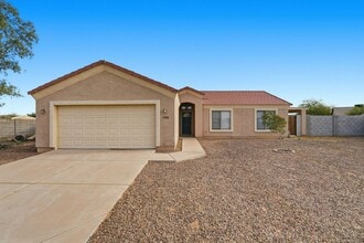 Building Photo - Bright, Open Floor Plan with Low-Maintenance Yard in Arizona City!