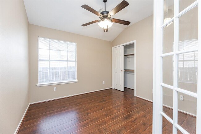 Building Photo - 4523 Wavertree Dr