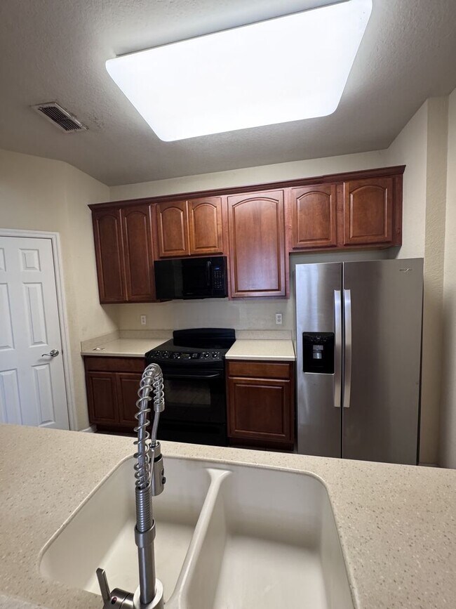 Building Photo - 3332 Robert Trent Jones Dr