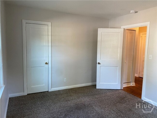 Building Photo - 19 W 53rd St