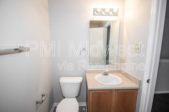 Building Photo - 2383 Layton Ln