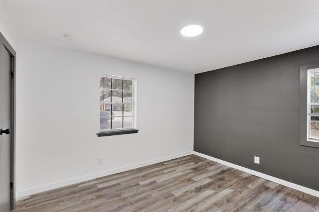 Building Photo - 5908 Emerson Dr