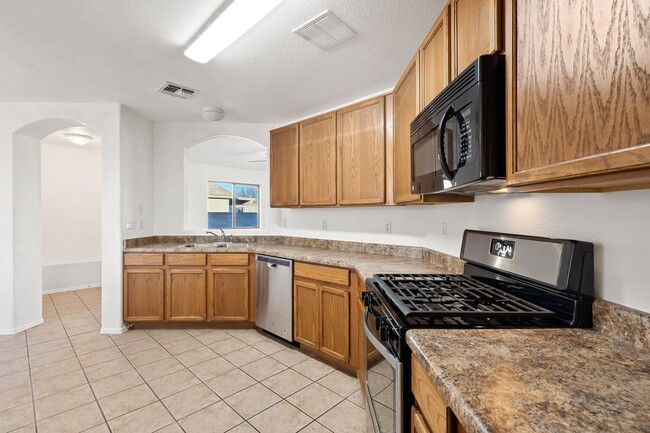 Building Photo - 6322 W Desert Laurel Ln
