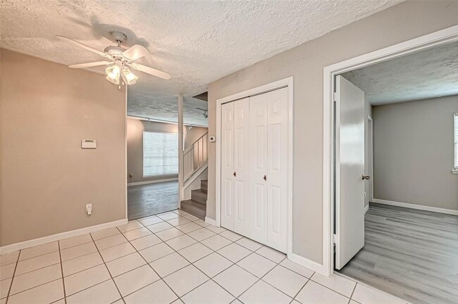 Building Photo - 17103 Blackhawk Blvd