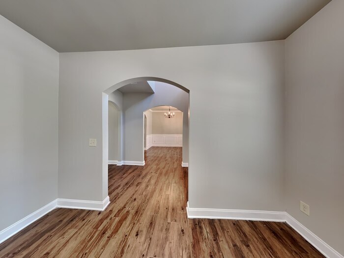 Building Photo - 1561 Cobblefield Cir