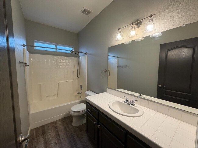 Building Photo - 2785 E Shea Dr
