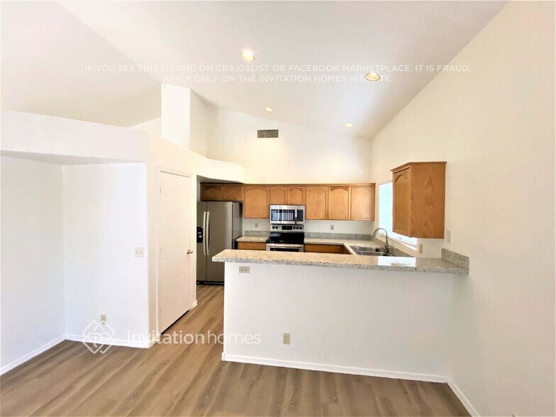 Building Photo - 5524 W Harrison Ct