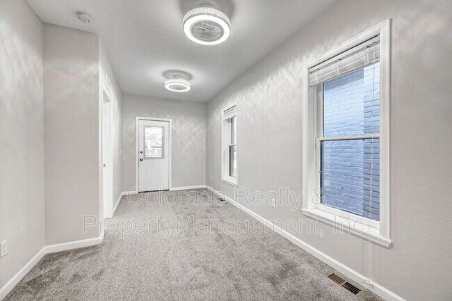 Building Photo - 3451 W 34th Ave