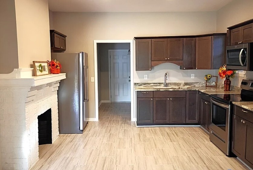 Building Photo - 6103 Hermitage Rd