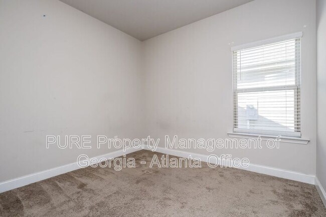 Building Photo - 155 Mandy Ln