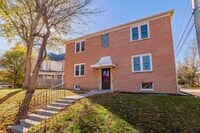 Building Photo - 1425 S 11th St