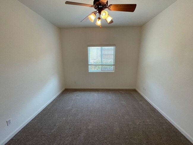 Building Photo - 143 Headwaters Rd