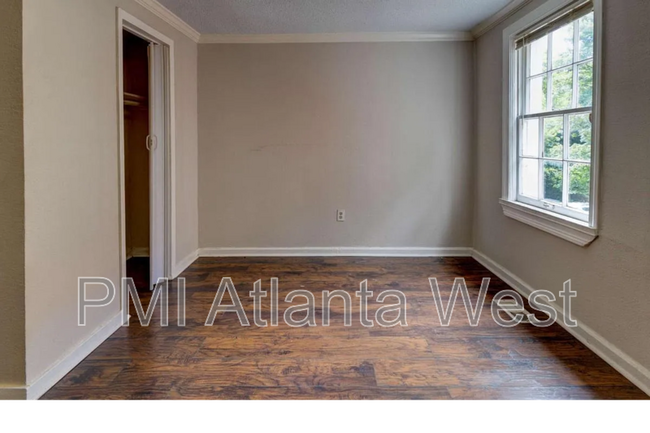 Building Photo - 246 Stafford St NW