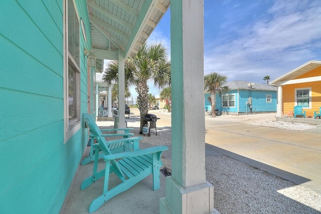 Building Photo - 1617 S Station St