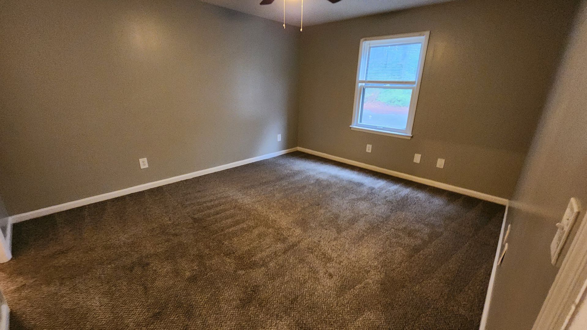 Building Photo - 4424 Bonnell Dr NW