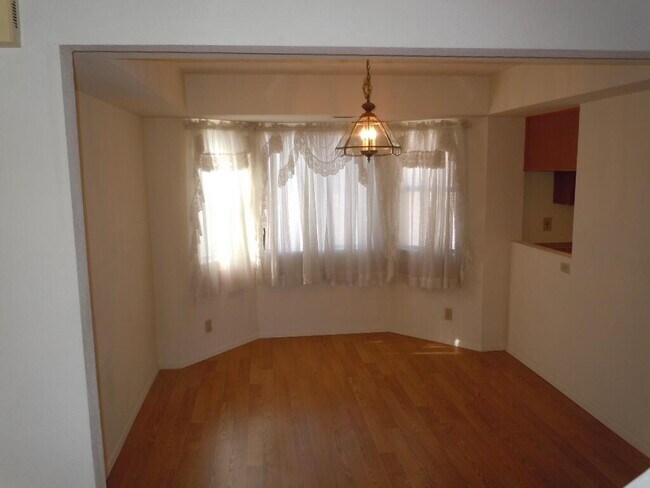 Building Photo - 2059 Columbia Ct NE