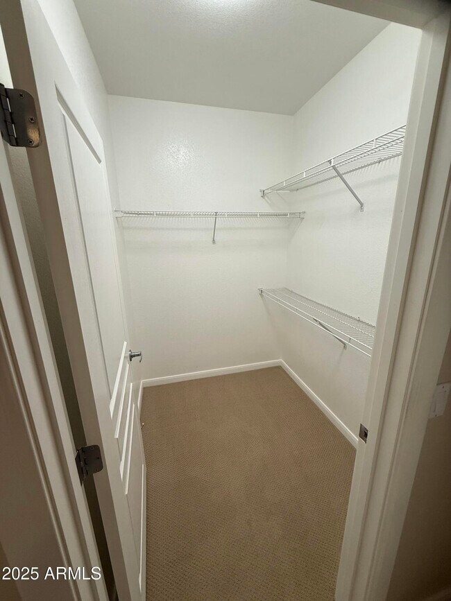 Building Photo - 11680 E Sahuaro Dr