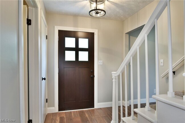 Building Photo - 5558 Pierce Rd NW
