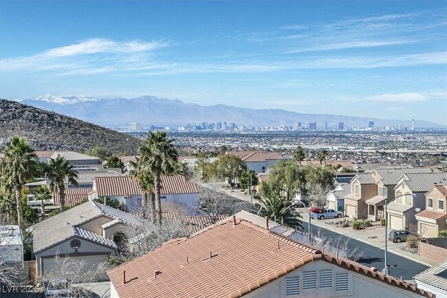 Building Photo - 366 Rosefinch St