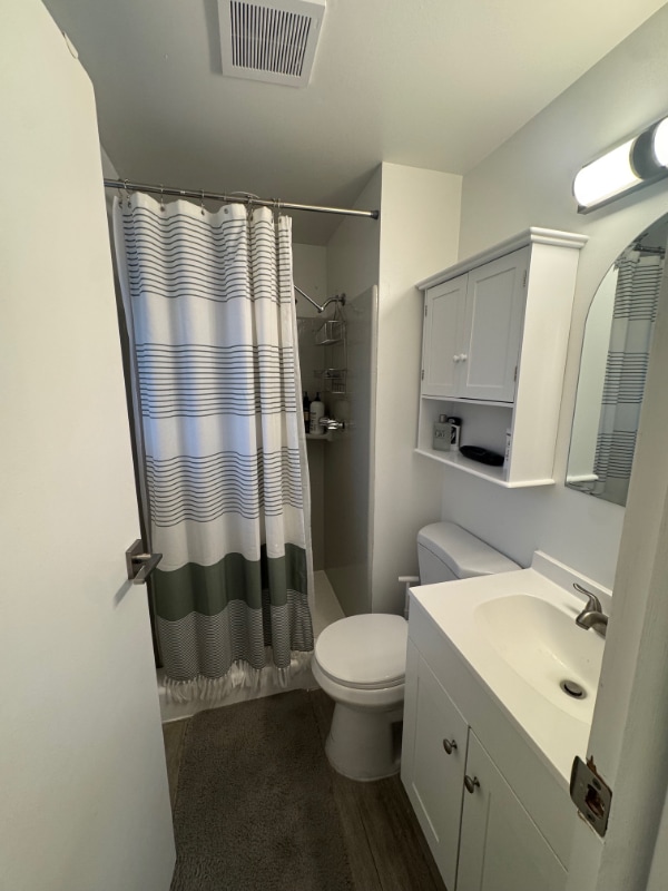 Building Photo - 4524 Balsam Ave