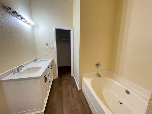 Building Photo - 5548 Spring Ridge Dr