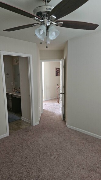 Building Photo - 257 Misty Grove Dr