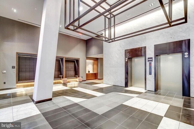 Building Photo - 1625 Eckington Pl NE