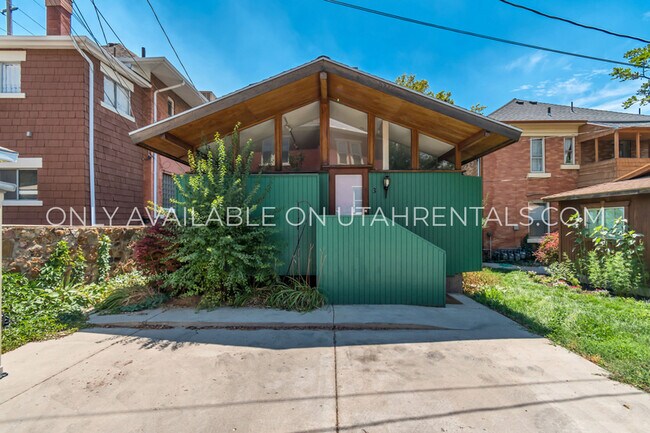 Building Photo - 1073 E 200 S