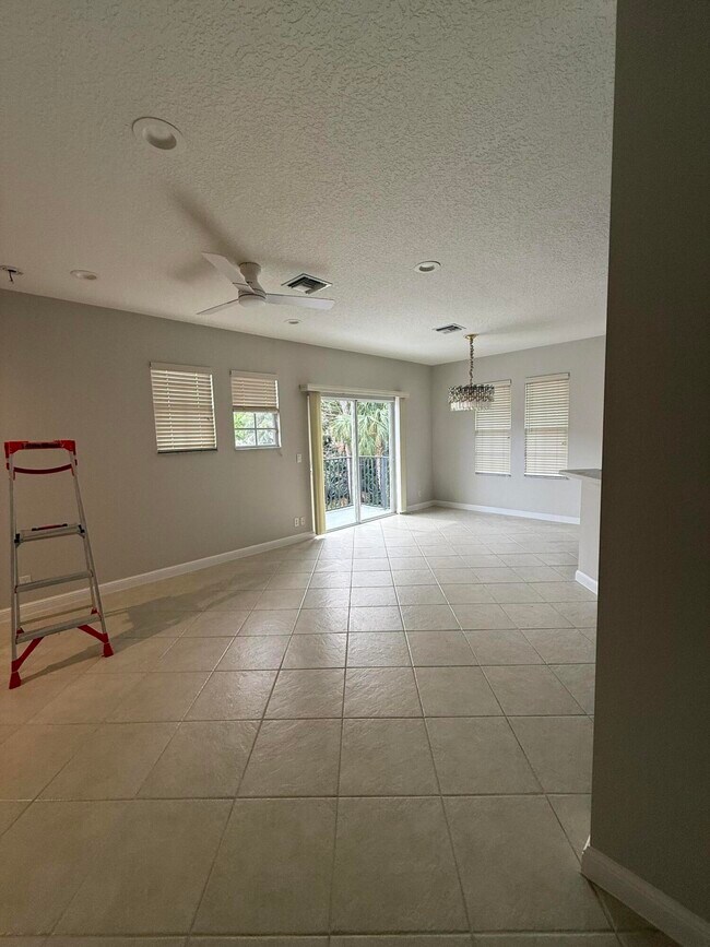 Building Photo - 233 Evergrene Pkwy