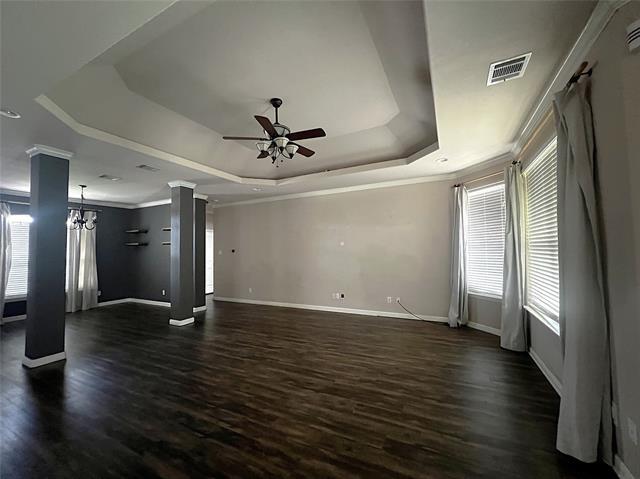 Building Photo - 710 Wolf Creek