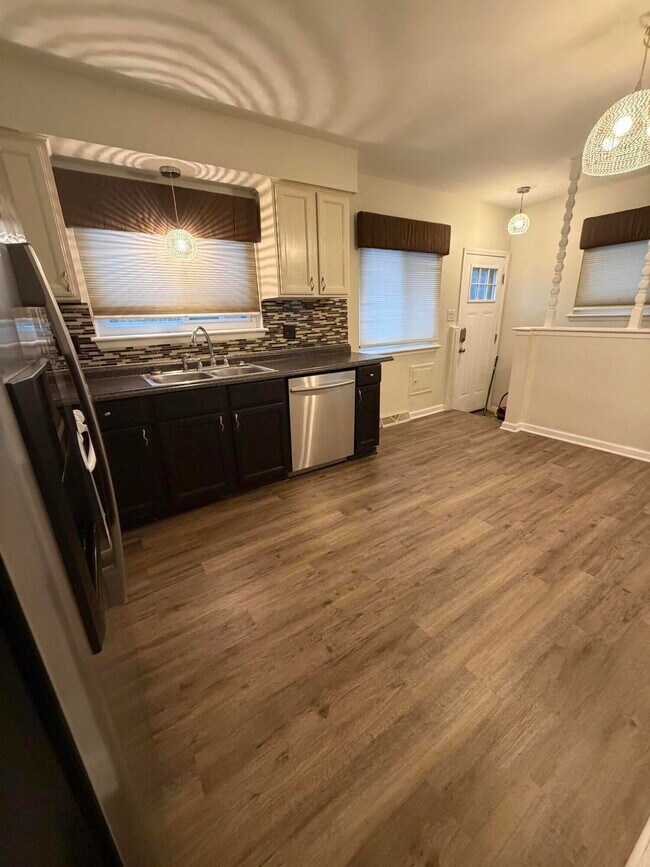 Building Photo - 17422 Keppen Ave