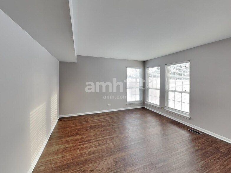 Building Photo - 2402 Wild Cherry Ct