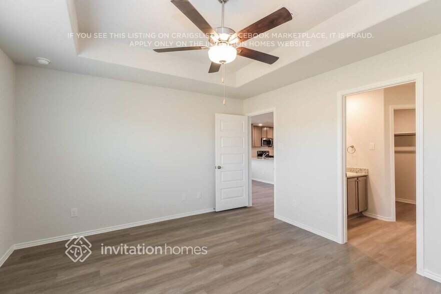 Building Photo - 5711 Daphne Dr